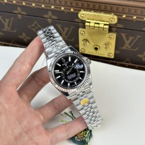Alternative view of Rolex Sky-Dweller 326934 316L Steel Black Dial 42mm Jub AAA Replica