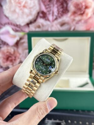 Alternative view of Rolex Datejust 278288 YG Plated Olive Green Dial CZ Diamonds 31mm AAA Replica