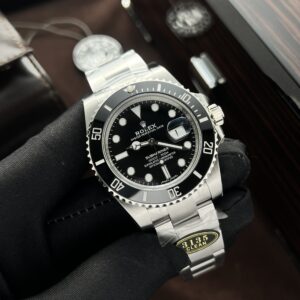 Alternative view of Rolex Submariner 116610LN 904L Steel Black Dial 40mm Oyster Super Clone