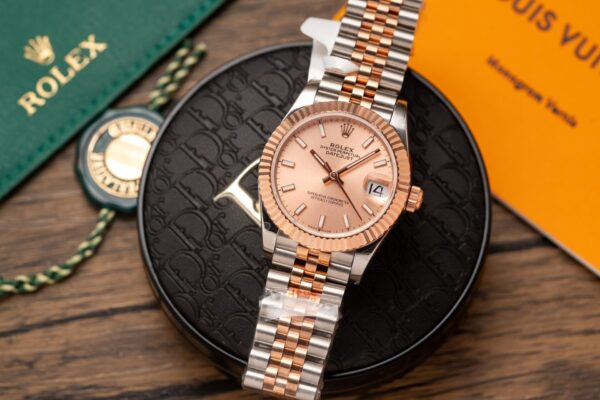 Alternative view of Rolex Datejust SS/RG Plated Pink Dial 31mm Jub Super Clone