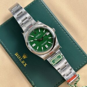 Alternative view of Rolex Oyster Perpetual 124300 316L Steel Green Dial 41mm Oyster AAA Replica