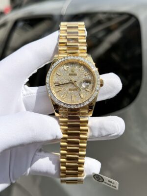 Rolex Day-Date YG Plated Diamond Dial Baguette Diamond 40mm Super Clone
