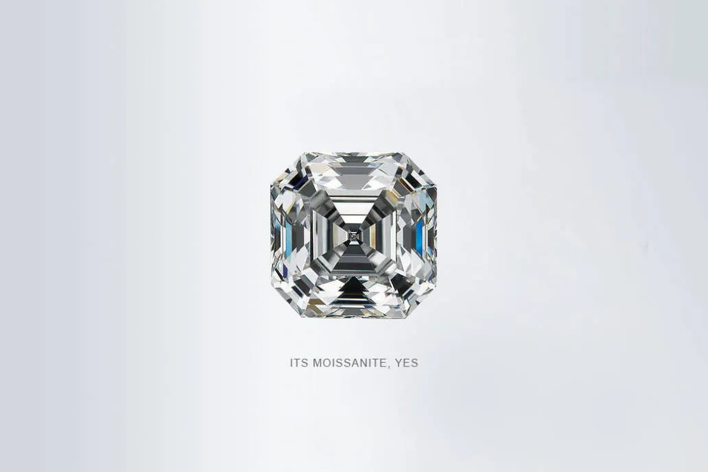 Single Moissanite diamond for Rolex replica watches, showcasing lab-created brilliance as an affordable diamond alternative.