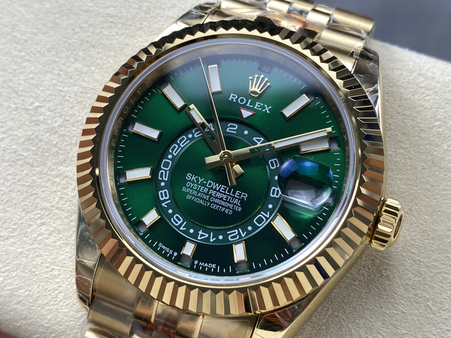 Rolex Sky-Dweller YG Plated Green Dial 42mm Jub Super Clone - Image 9