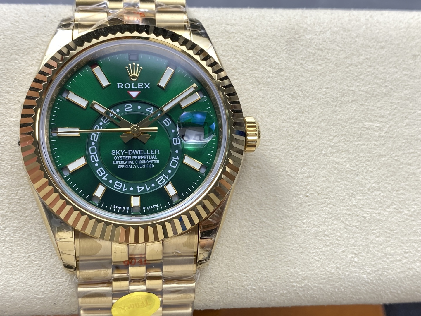 Rolex Sky-Dweller YG Plated Green Dial 42mm Jub Super Clone - Image 8