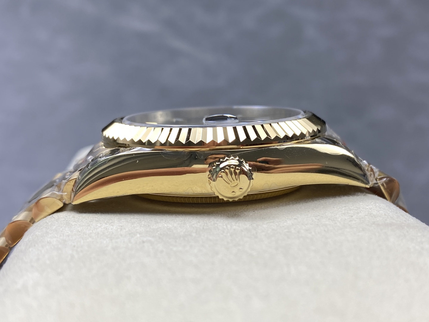 Rolex Sky-Dweller YG Plated Green Dial 42mm Jub Super Clone - Image 6