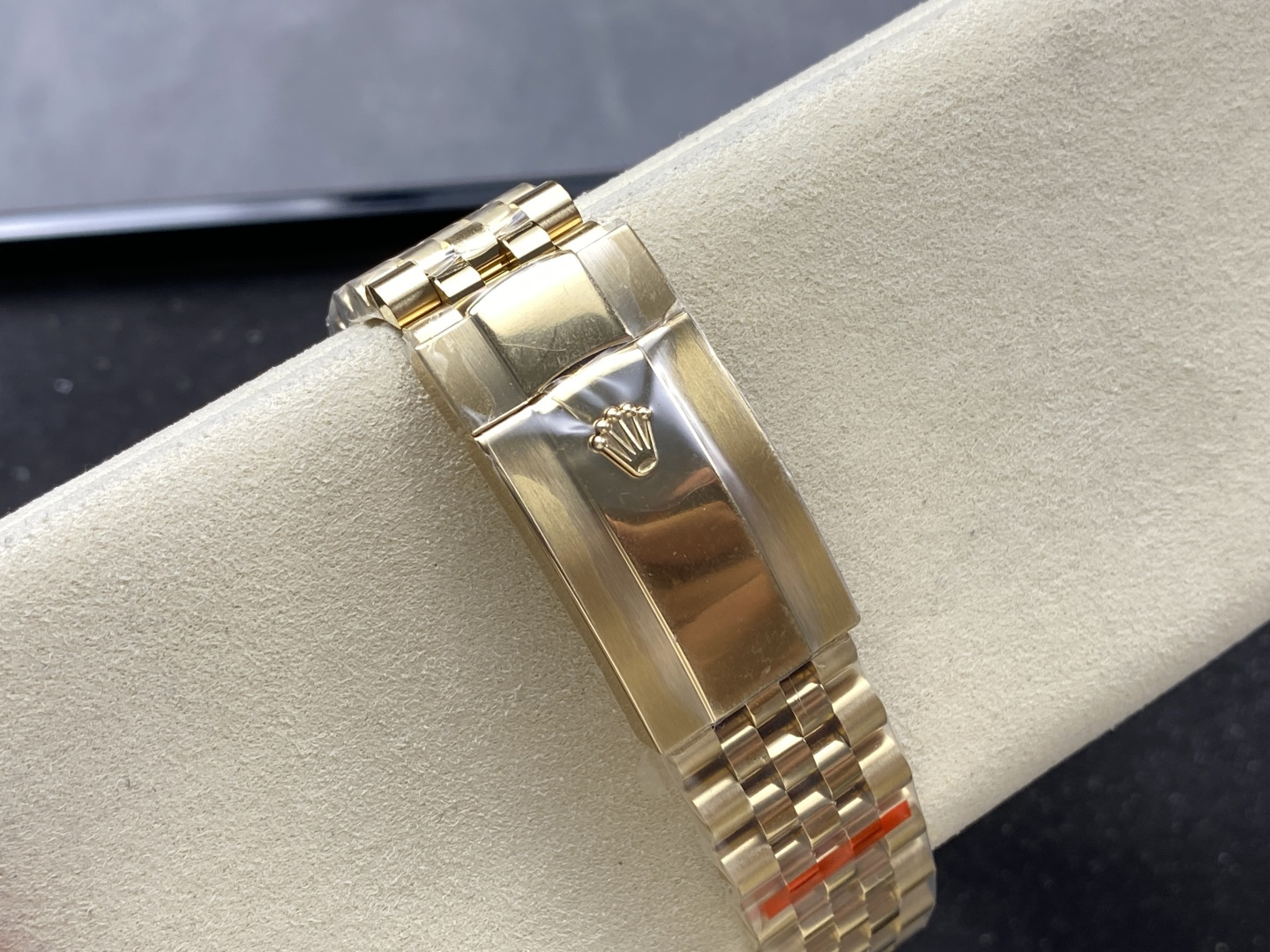 Rolex Sky-Dweller YG Plated Green Dial 42mm Jub Super Clone - Image 3