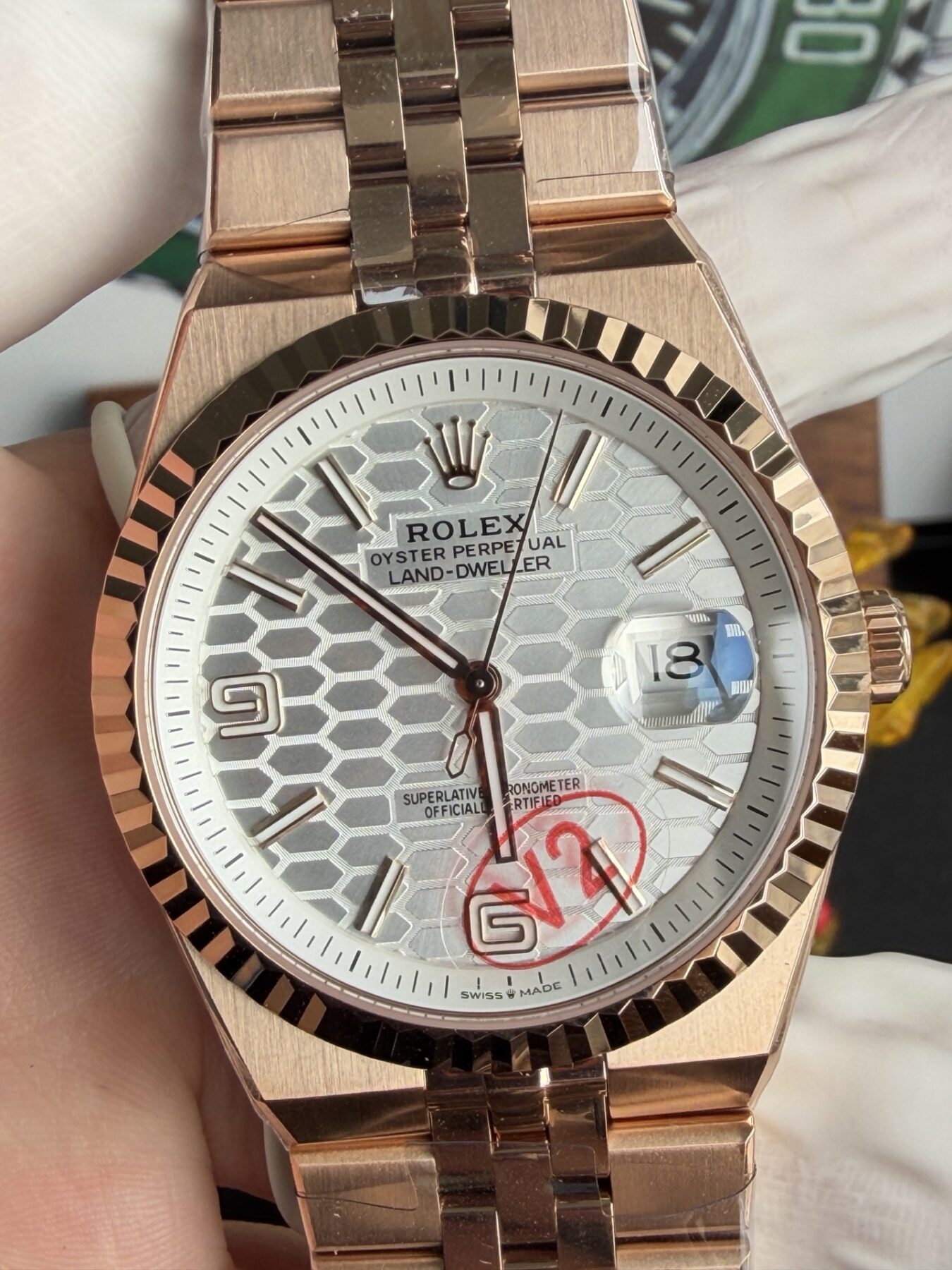 Rolex Land-Dweller 127335 Rose Gold White Honeycomb-Motif Dial 40mm Super Clone - Image 8