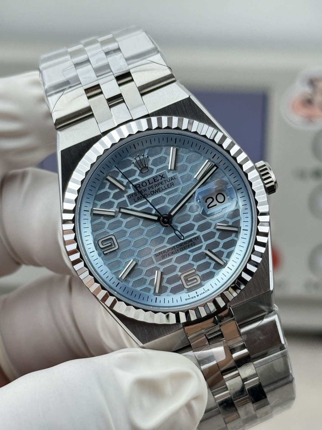 Rolex Land-Dweller 127236 Ice-Blue Honeycomb-Motif Dial 36mm Super Clone - Image 7