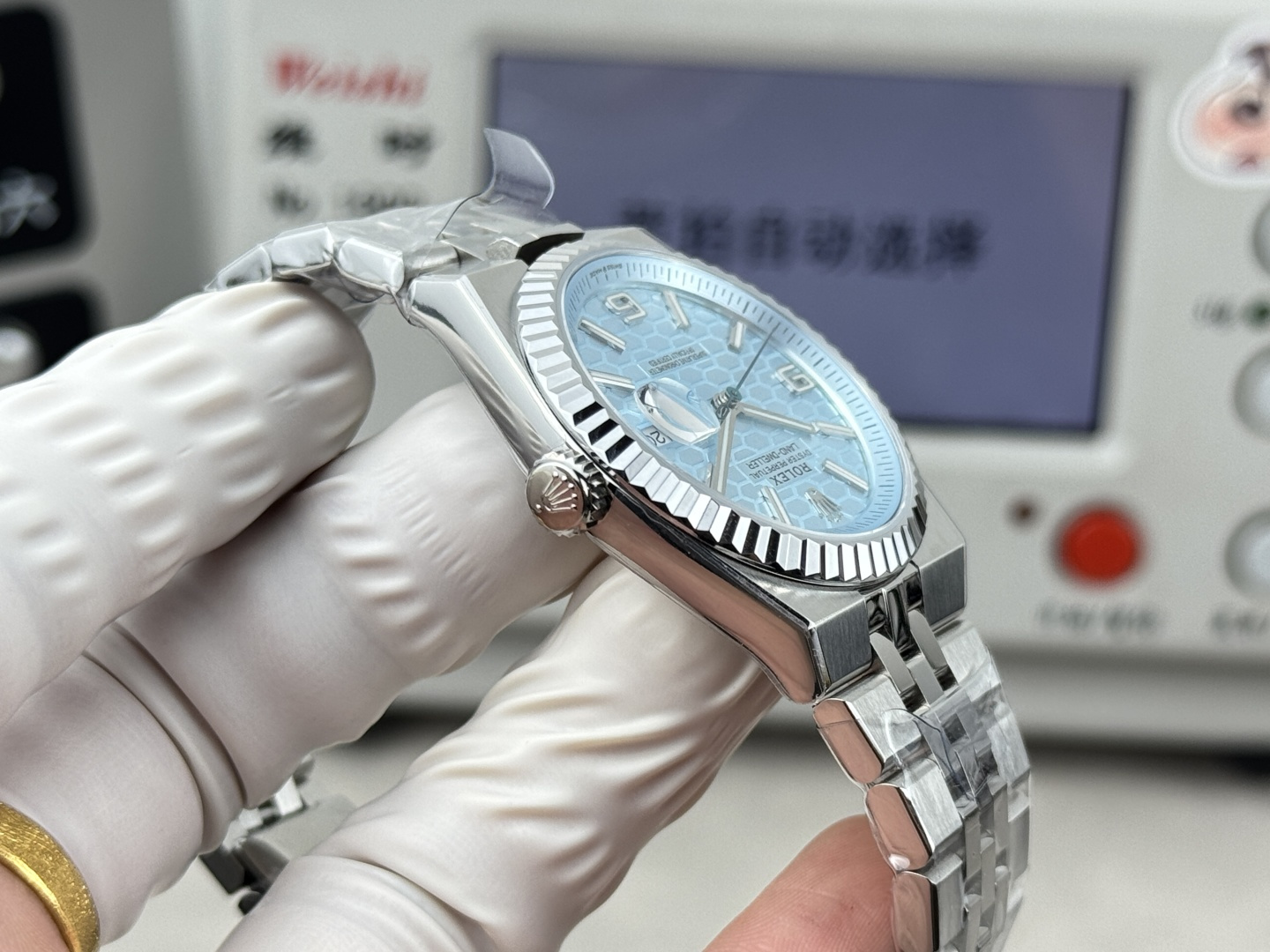 Rolex Land-Dweller 127236 Ice-Blue Honeycomb-Motif Dial 36mm Super Clone - Image 5